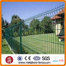 Green coated wire fencing garden supplies